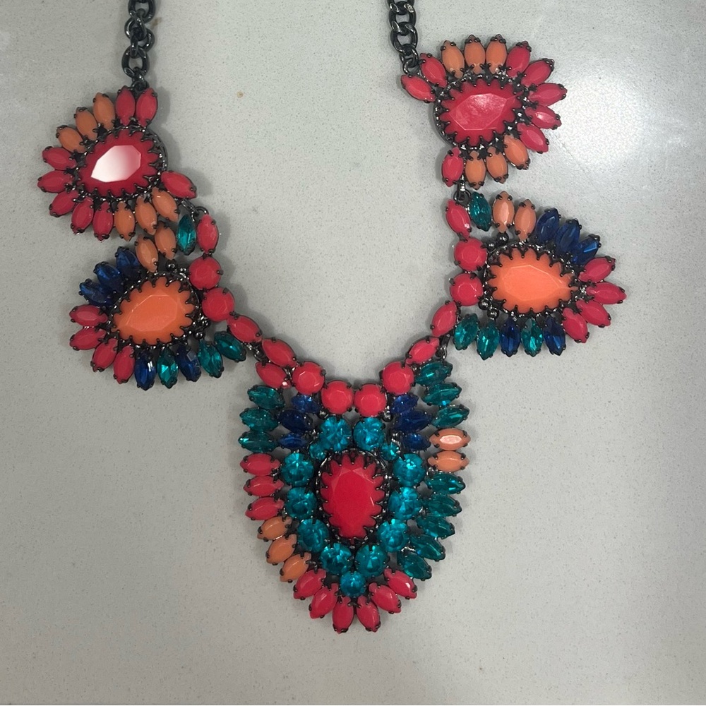 Stella & Dot Frida Necklace - like new!